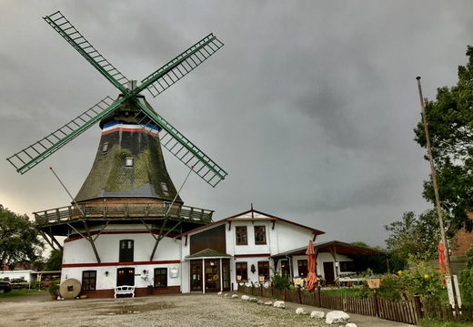 737 IMG 0946 3987x2856